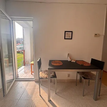 Primitor Langa Clinici Universitati Parcare * Kluž
