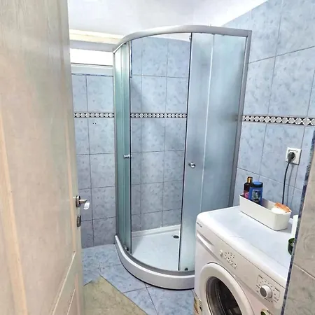 Primitor Langa Clinici Universitati Parcare Apartmán