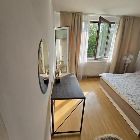 Apartmán Primitor Langa Clinici Universitati Parcare Kluž
